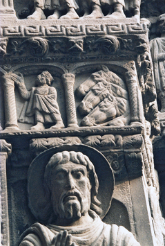 Vorschaubild St. Trophime, Portal, Apostel Andreas